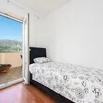 Lejlighed Meri & Karla - Two Bedroom With Balcony And Bridge View