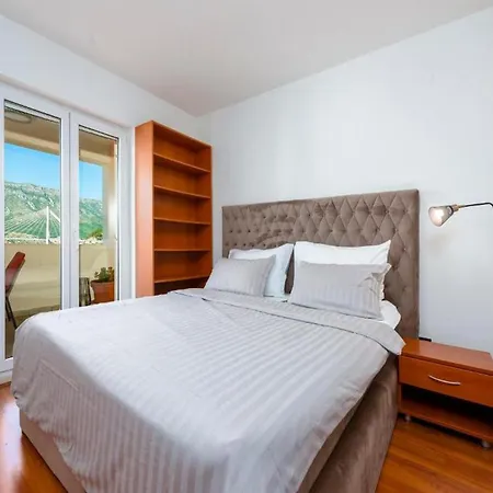 Meri & Karla - Two Bedroom With Balcony And Bridge View Dubrownik
