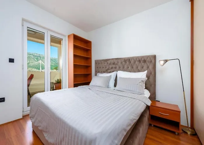 Meri & Karla - Two Bedroom With Balcony And Bridge View ドゥブロブニク