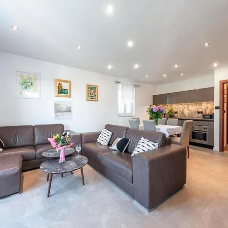 Daire Meri & Karla - Two Bedroom With Balcony And Bridge View Dubrovnik